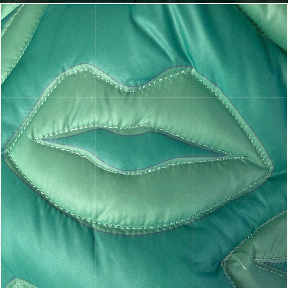 🦊👄🦊 WILDFOX LIPS QUILTED MINT GREEN PUFFY TOTE BAG 🦊👄🦊 NWT 🦊👄🦊 - Picture 7 of 16